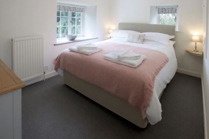 Old Barn House, Hereford 10