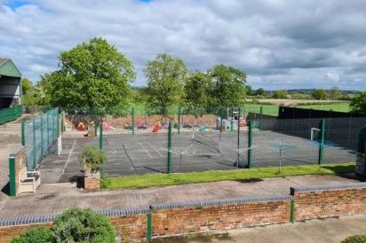 Oliver's Mill- 5 Star Swimming Pool, Toddler Play Area, Sports Area 6