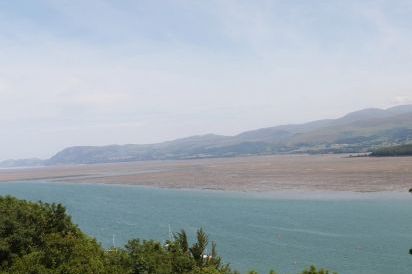 On the Straits 28