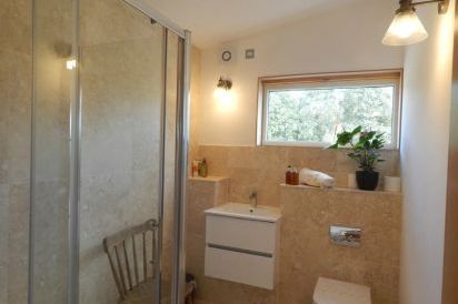 Orchard Luxury Lodge 17