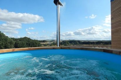 Orchard Luxury Lodge 3