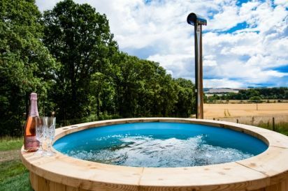 Orchard Luxury Lodge 1
