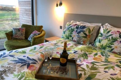 Orchard Luxury Lodge 11