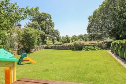 Orchard View Country Cottage 22