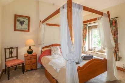 Orchard View Country Cottage 11