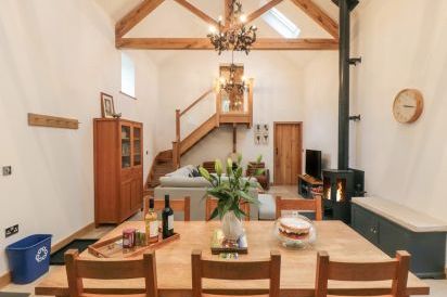 Owl Barn 9