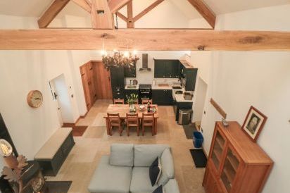 Owl Barn 18