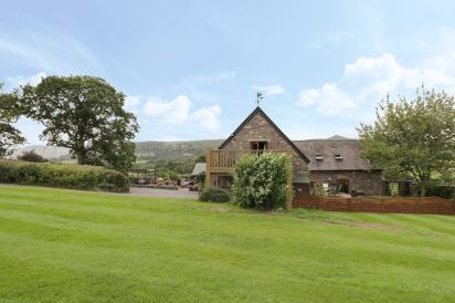 Pentre Barn 32