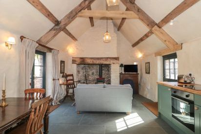 Pentwyn Farm 83