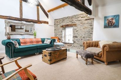 Plas Glan Yr Afon 22
