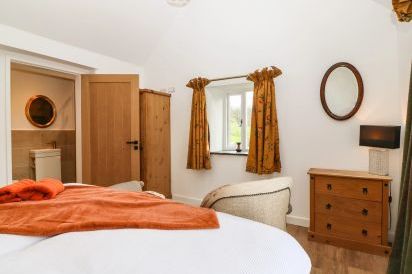 Plas Glan Yr Afon 35