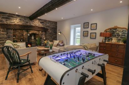 Plas Glan Yr Afon 6