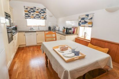 Porth House 8