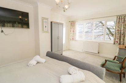 Porth Llongdy Uchaf 40