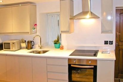 Quayside Holiday Cottage 8