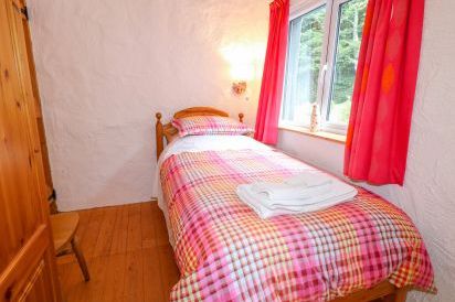 Quiet Waters Cottage 10