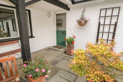 Quiet Waters Cottage 20