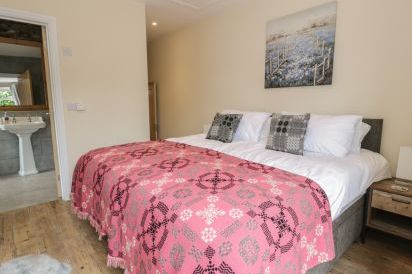 Rhianwen, Plas Moelfre Hall Barns 22