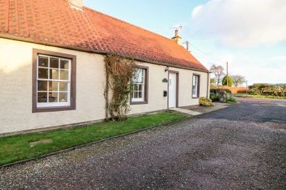 Rhum Cottage 2