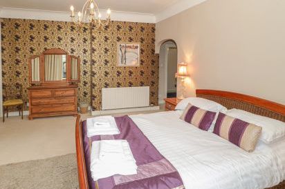 Richmond Country Hall 36