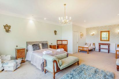 Richmond Country Hall 49