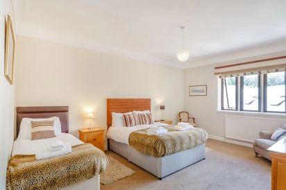 Richmond Country Hall 38