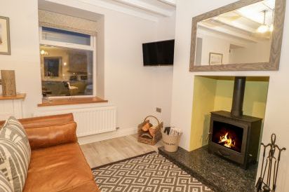 Riverside Cottage 6