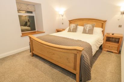 Riverside Cottage 8