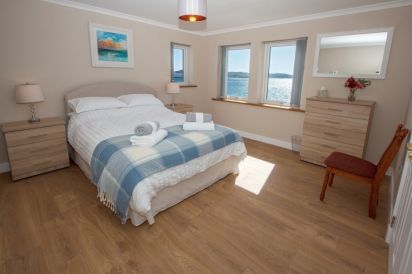 Sea Spray Cottage 16