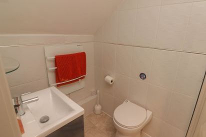 Sea View 25