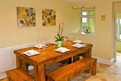 Seaview Dog-Friendly Cottage 5