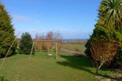 Seaview Dog-Friendly Cottage 14