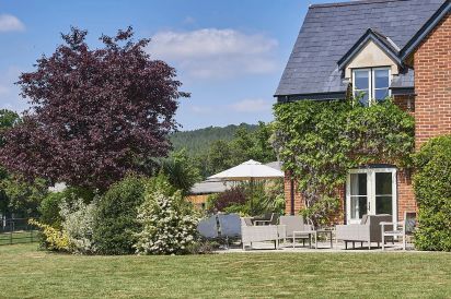 Large Herefordshire Holiday House 38