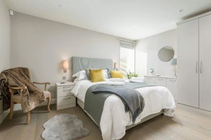 Sleeps 10 Luxury Holiday Rental with downstairs bedroom and bathroom 33