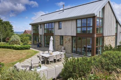 Sleeps 10 Luxury Holiday Rental with downstairs bedroom and bathroom 41