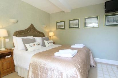 South Hill Farmhouse 36