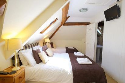 South Hill Farmhouse 41