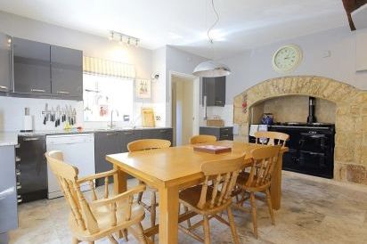 South Hill Farmhouse 18