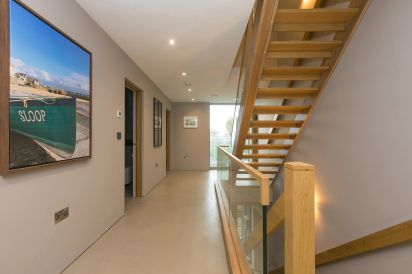 Sparrows Nest 67