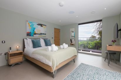 Sparrows Nest 79