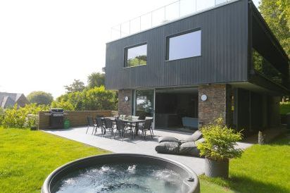 Sparrows Nest 92