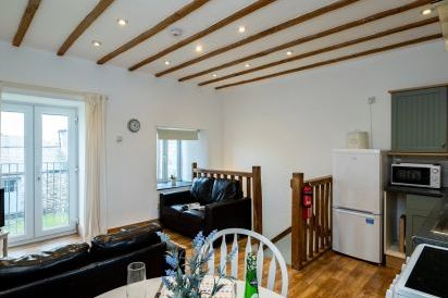 Stable Cottage 8