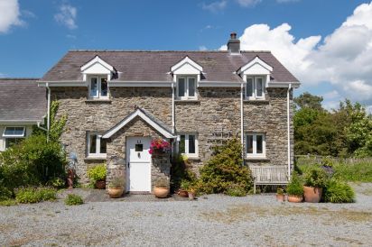 Stable Cottage 2