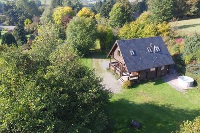 Luxurious Self-Catering Lodge 10