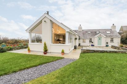 Tŷ'n Lôn Bach 3