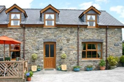 Tangaer Cottage