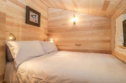 The Bolt Hole 11