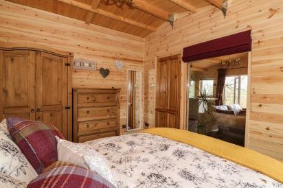 The Cabin near Pontardawe 11