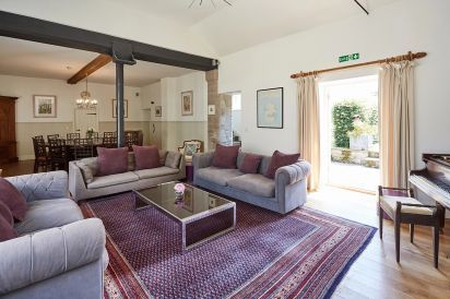 Luxury large group accommodation