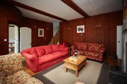 Luxury large group accommodation